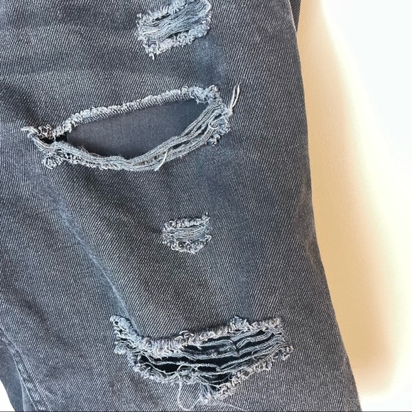 Pull&Bear Black Distressed Men’s Shorts Size 40 - Picture 2 of 10